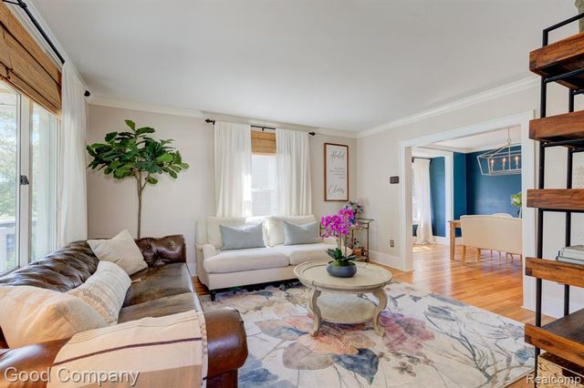 308 E Lawrence Avenue, Royal Oak, MI 48073