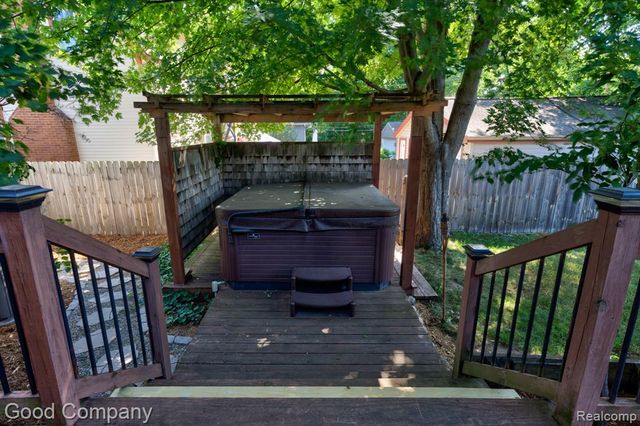 308 E Lawrence Avenue, Royal Oak, MI 48073
