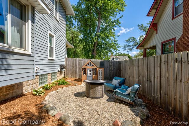 308 E Lawrence Avenue, Royal Oak, MI 48073