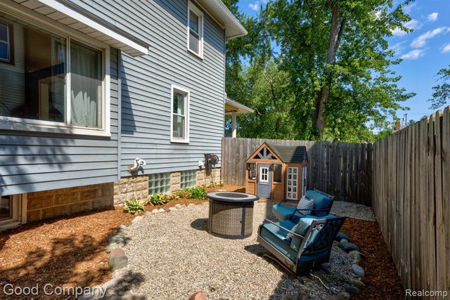 308 E Lawrence Avenue, Royal Oak, MI 48073
