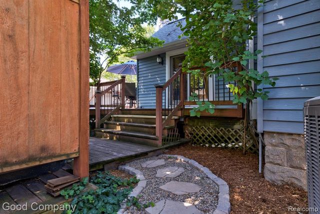 308 E Lawrence Avenue, Royal Oak, MI 48073