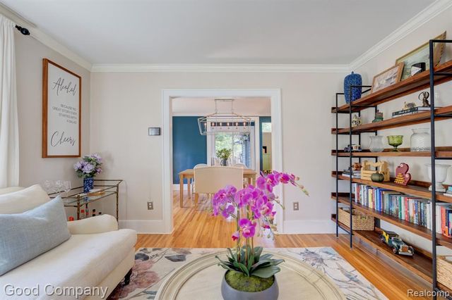 308 E Lawrence Avenue, Royal Oak, MI 48073