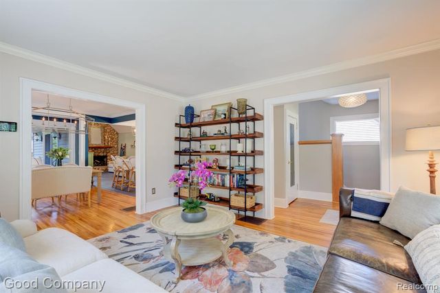 308 E Lawrence Avenue, Royal Oak, MI 48073