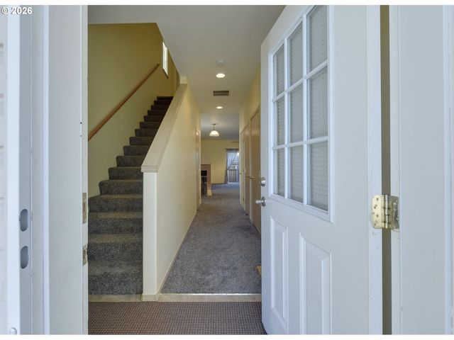 4920 Se 122ND Ave, Portland, OR 97236