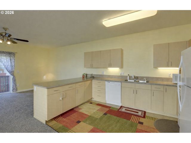 4920 Se 122ND Ave, Portland, OR 97236