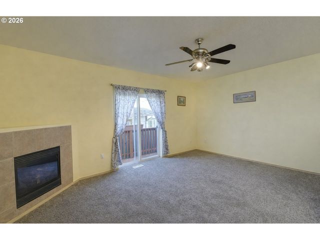 4920 Se 122ND Ave, Portland, OR 97236