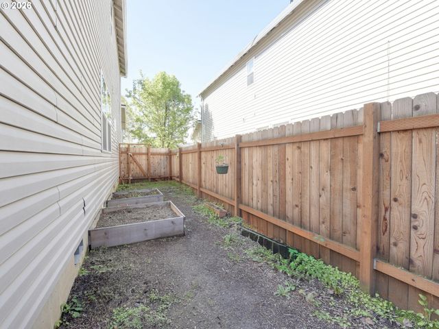 4920 Se 122ND Ave, Portland, OR 97236