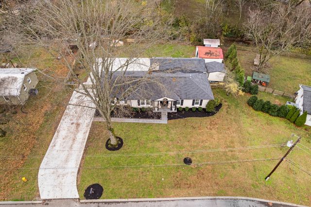 1013 Chapel Ct, Franklin, TN 37069