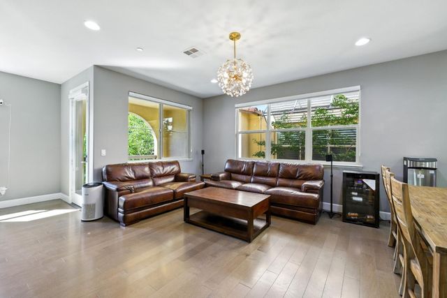 316 N Fair Oaks Avenue, Sunnyvale, CA 94085