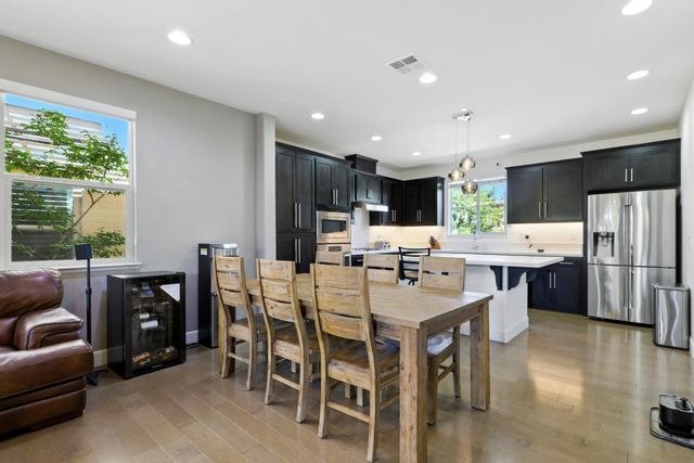 316 N Fair Oaks Avenue, Sunnyvale, CA 94085