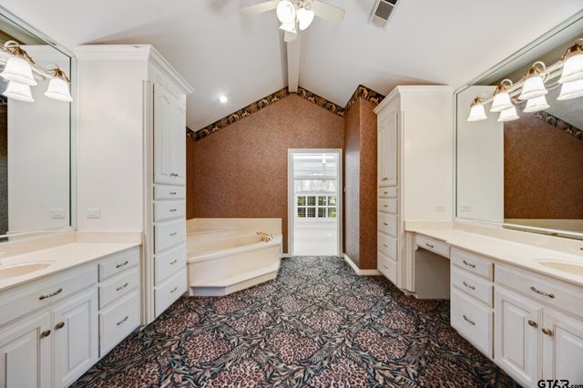 141 Cypress Point Circle, Hideaway, TX 75771