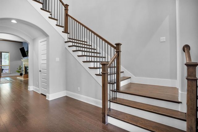 27016 Hidden Grove Landing Drive, Spring, TX 77386