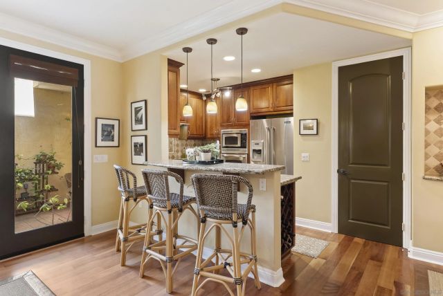 3953 Sequoia St, San Diego, CA 92109
