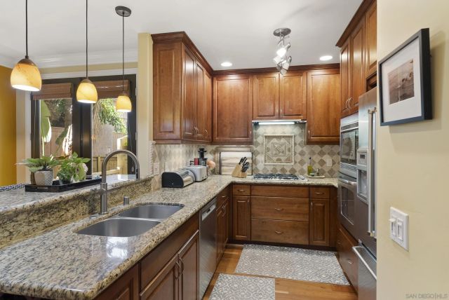 3953 Sequoia St, San Diego, CA 92109