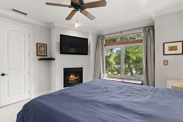 3953 Sequoia St, San Diego, CA 92109