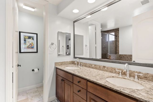 3953 Sequoia St, San Diego, CA 92109