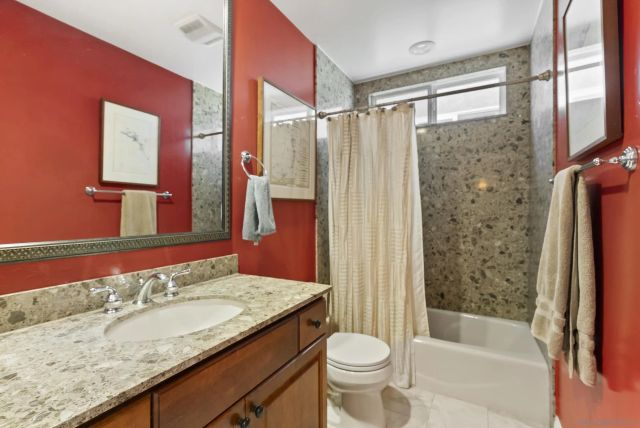 3953 Sequoia St, San Diego, CA 92109