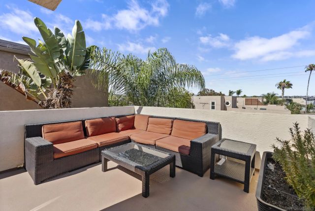 3953 Sequoia St, San Diego, CA 92109