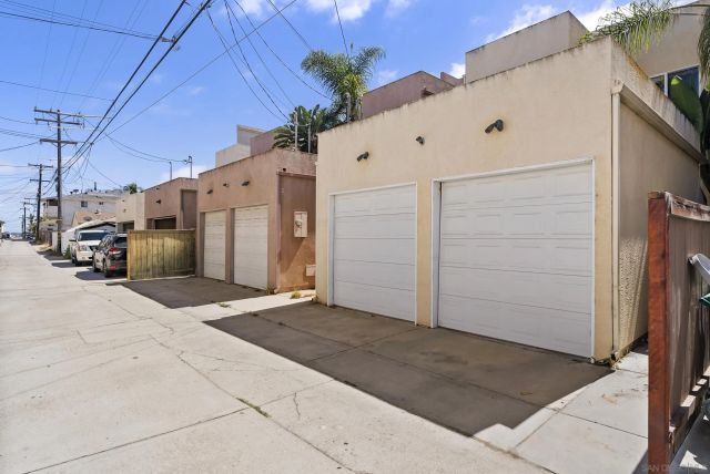 3953 Sequoia St, San Diego, CA 92109