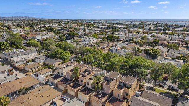 3953 Sequoia St, San Diego, CA 92109
