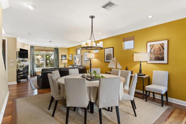 3953 Sequoia St, San Diego, CA 92109