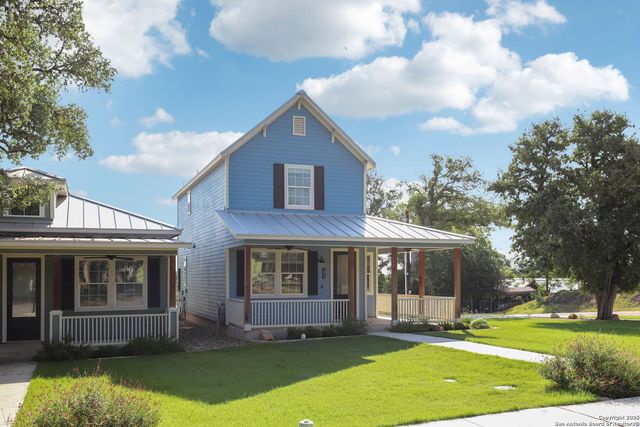 295 S East Ave, New Braunfels, TX 78130