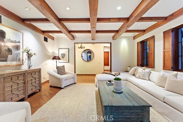 2835 Hermitage Road, Ojai, CA 93023