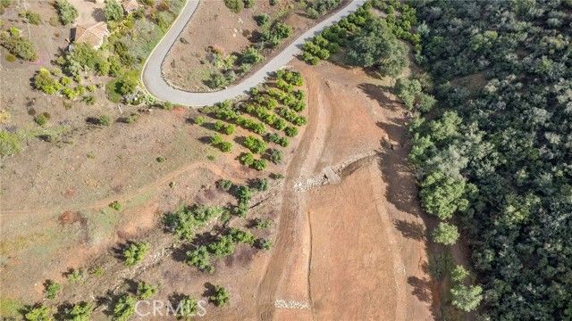 2835 Hermitage Road, Ojai, CA 93023