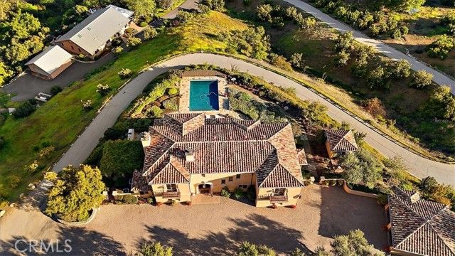 2835 Hermitage Road, Ojai, CA 93023