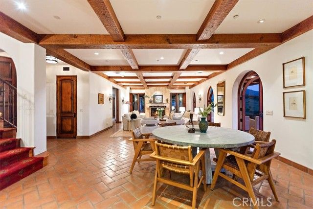2835 Hermitage Road, Ojai, CA 93023