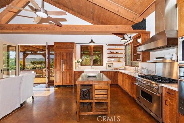 2835 Hermitage Road, Ojai, CA 93023