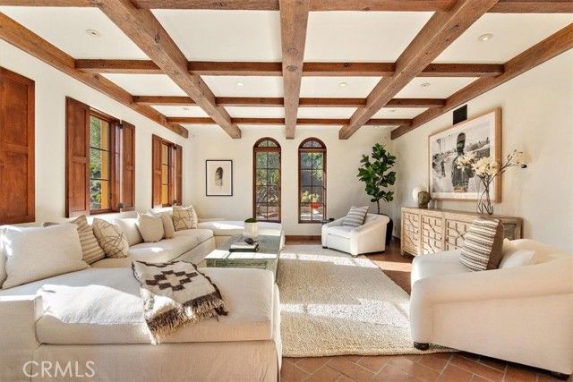 2835 Hermitage Road, Ojai, CA 93023