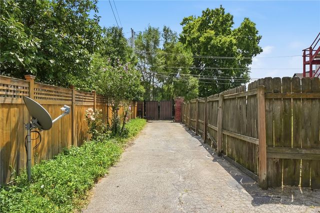 112 Park Drive, Dayton, OH 45410