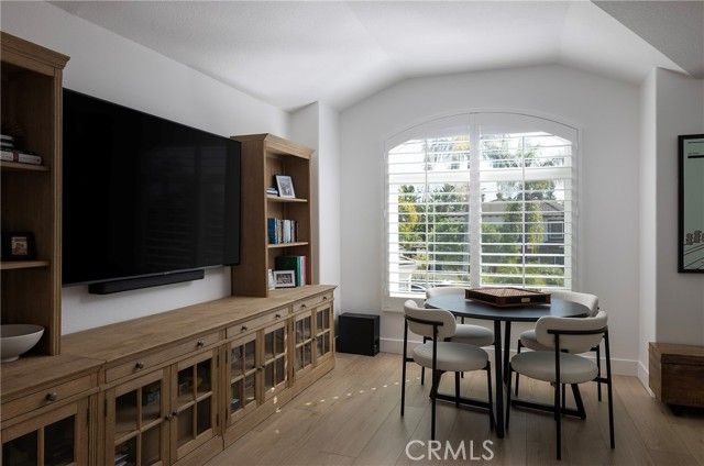 1 Riviera, Laguna Hills, CA 92679