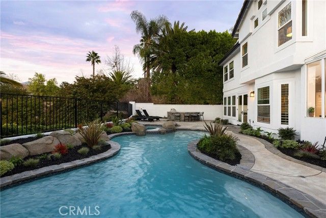 1 Riviera, Laguna Hills, CA 92679