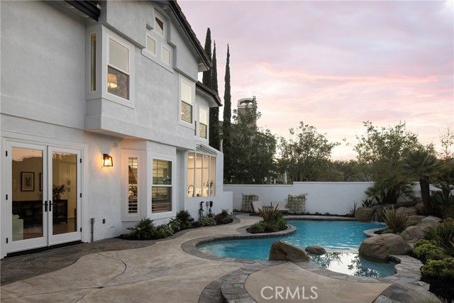 1 Riviera, Laguna Hills, CA 92679