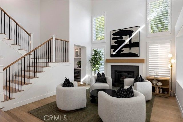 1 Riviera, Laguna Hills, CA 92679