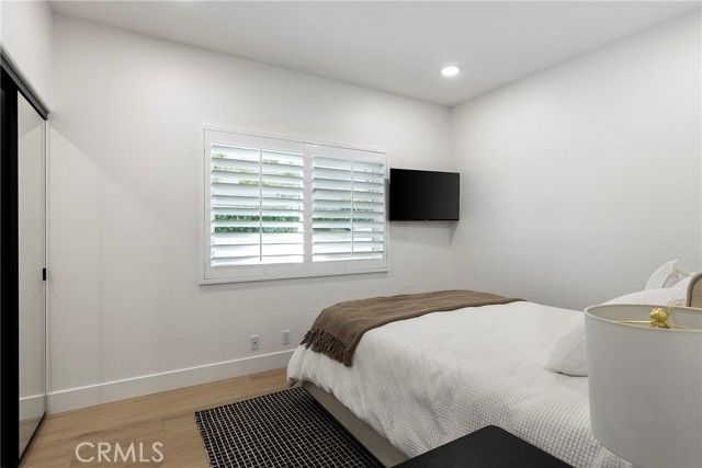 1 Riviera, Laguna Hills, CA 92679