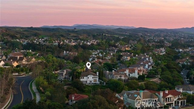 1 Riviera, Laguna Hills, CA 92679