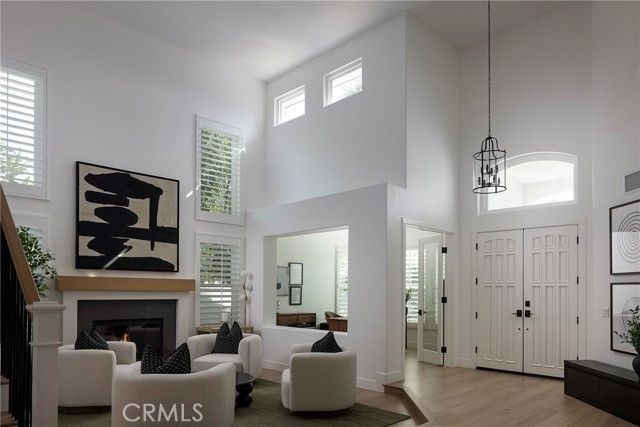 1 Riviera, Laguna Hills, CA 92679