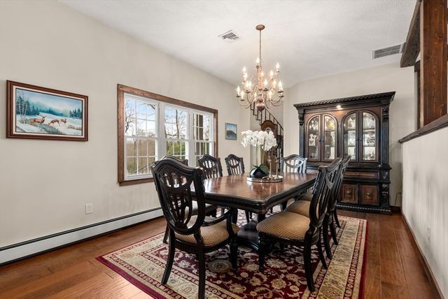 235 James St, Ludlow, MA 01056