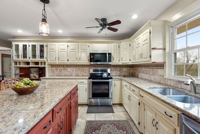 235 James St, Ludlow, MA 01056