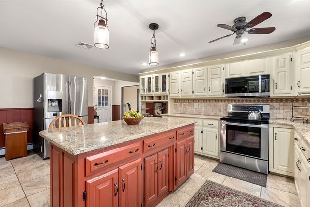 235 James St, Ludlow, MA 01056