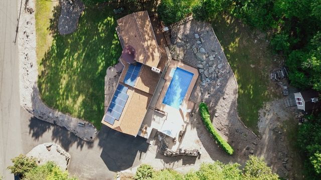 235 James St, Ludlow, MA 01056