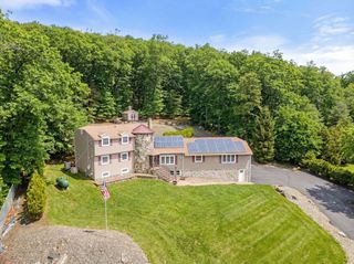 235 James St, Ludlow, MA 01056