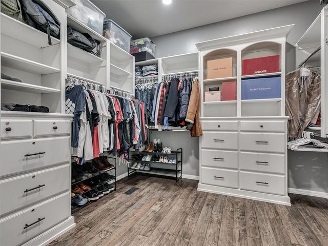 18601 Wolf Creek Drive, Edmond, OK 73012