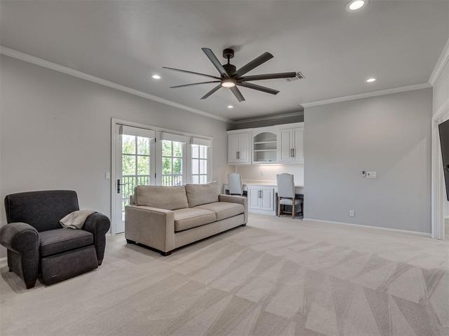 18601 Wolf Creek Drive, Edmond, OK 73012