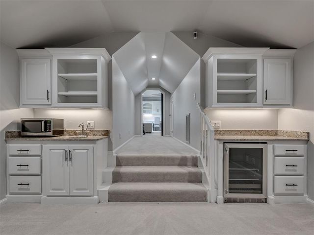 18601 Wolf Creek Drive, Edmond, OK 73012