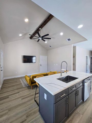 711 Rosedale Street, La Marque, TX 77568