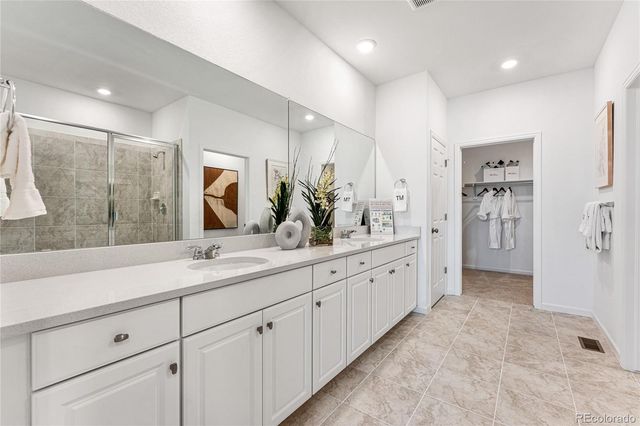 3328 N Duquesne Way, Aurora, CO 80019